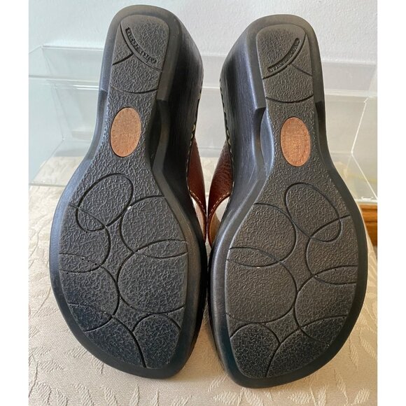 Born Sandals Womens Brown Leather Buckle Slip-On Wedge Shoes Size 7 - Picture 7 of 10